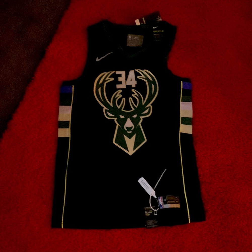 Bucks jersey